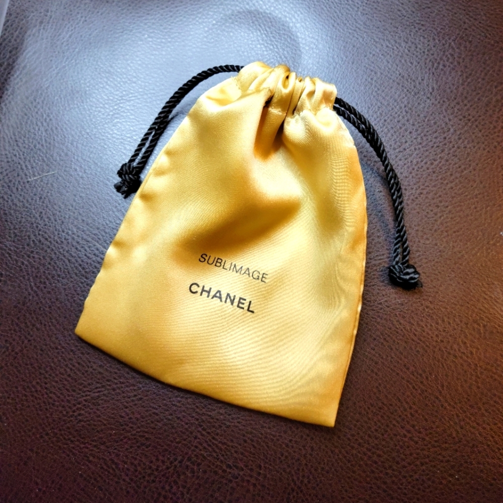 Chanel 👝 pouch